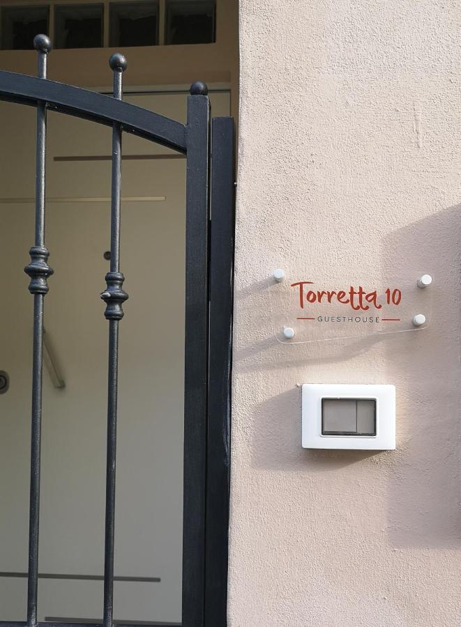 Torretta10 Guesthouse Livorno Bagian luar foto